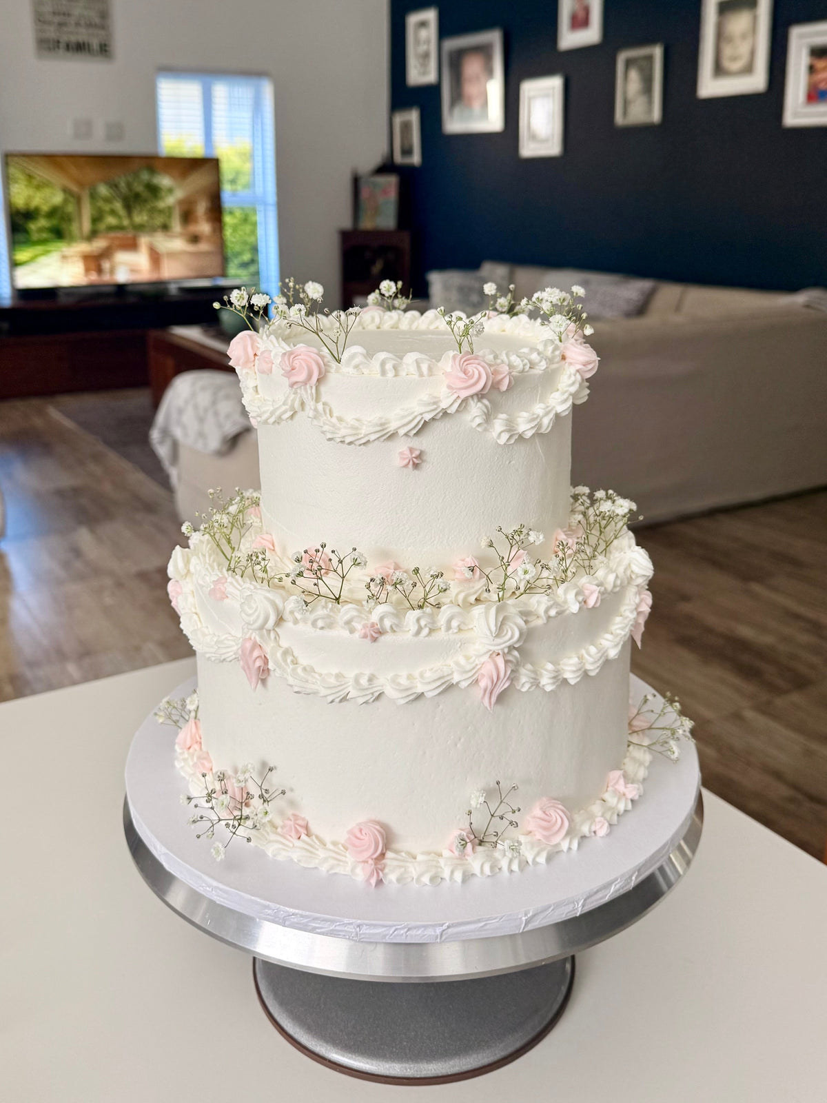 WEDDING CAKE CONSULTATION