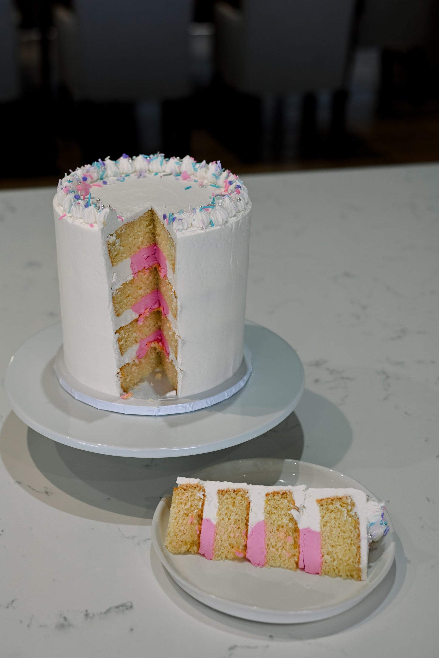 GENDER REVEAL CAKE
