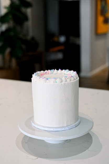 GENDER REVEAL CAKE