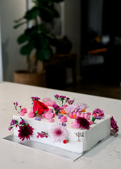MINKI FLORETS SHEET CAKE